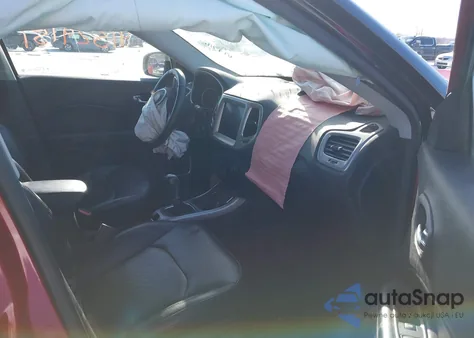 2019 Jeep Compass High Altitude 4X4 from USA, damaged, VIN 3C4NJDCB6KT674716